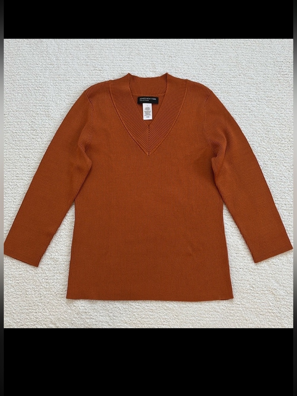 JOANS NEW YORK’S COLLECTION DEEP ORANGE V- NECK SWEATER- SIZE LARGE